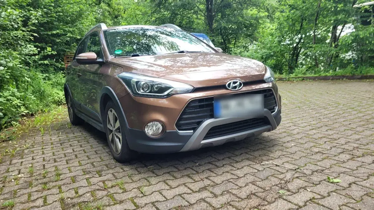 Gebraucht Hyundai i20 Active 120 PS (88 kW) 2016 Braun Kleinwagen