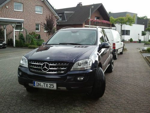 Gebraucht Mercedes ML320 305 PS (224 kW) 2006 Blau metallic SUV