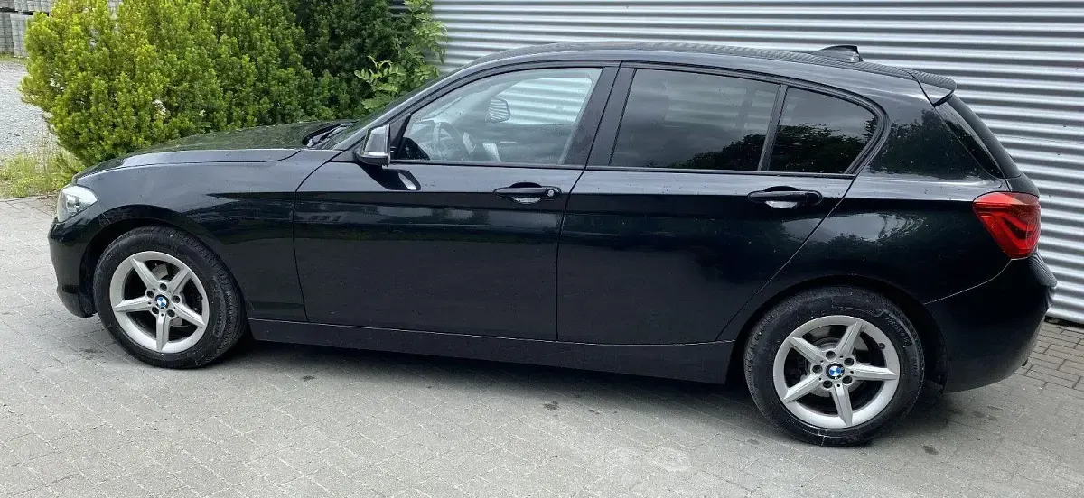Gebraucht BMW 118 Advantage 136 PS (100 kW) 2015 Schwarz Kleinwagen