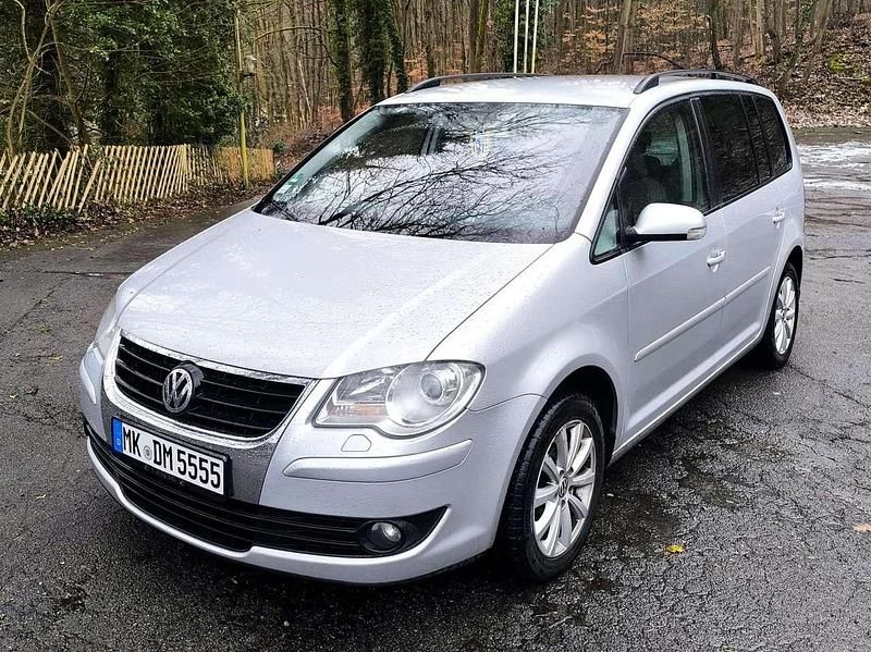 Gebraucht VW Touran Highline 105 PS (77 kW) 2007 Silber Van / Kleinbus