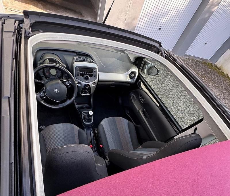 Gebraucht Peugeot 108 Active 69 PS (50 kW) 2015 Schwarz Kleinwagen