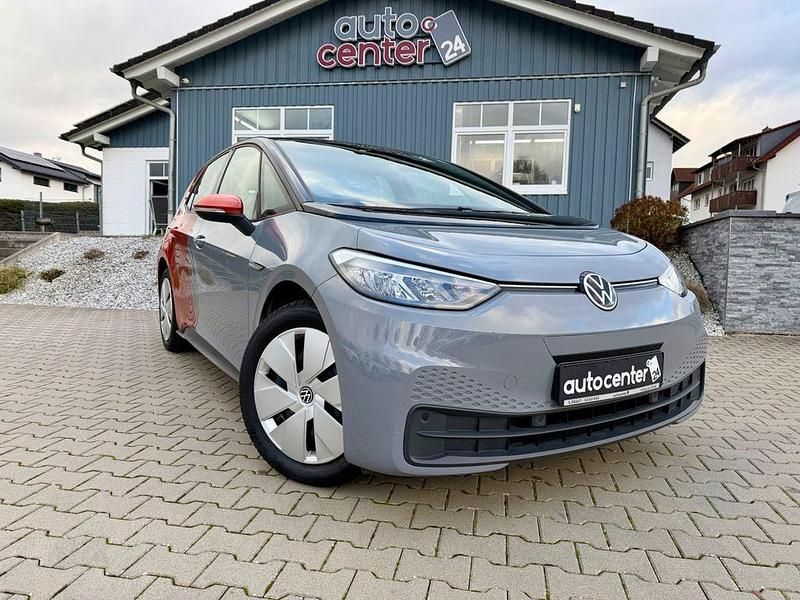 Grau Gebraucht 2022 VW ID.3 Pure Kleinwagen | 18.880 € (Superpreis) - Bild 1/4