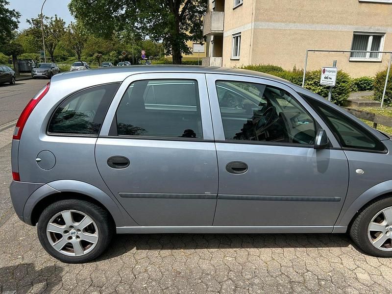 Usata Opel Meriva 101 CV (74 kW) 2004 Grigio Monovolume