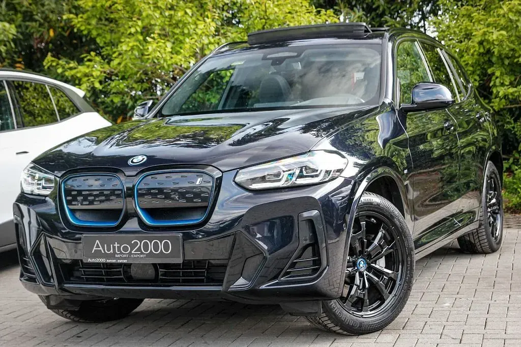 Gebraucht BMW iX3 M Sport 210 kW (286 PS) 2023 Schwarz SUV