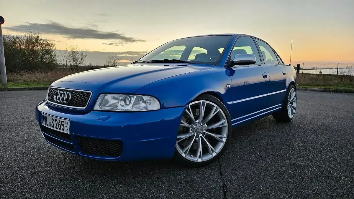 Gebraucht Audi S4 485 PS (356 kW) 1999 Blau Limousine