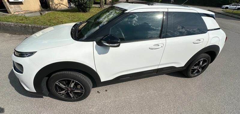 Weiß Gebraucht 2018 Citroën C4 Cactus Kleinwagen | 8.000 € (Guter Preis) - Bild 1/4