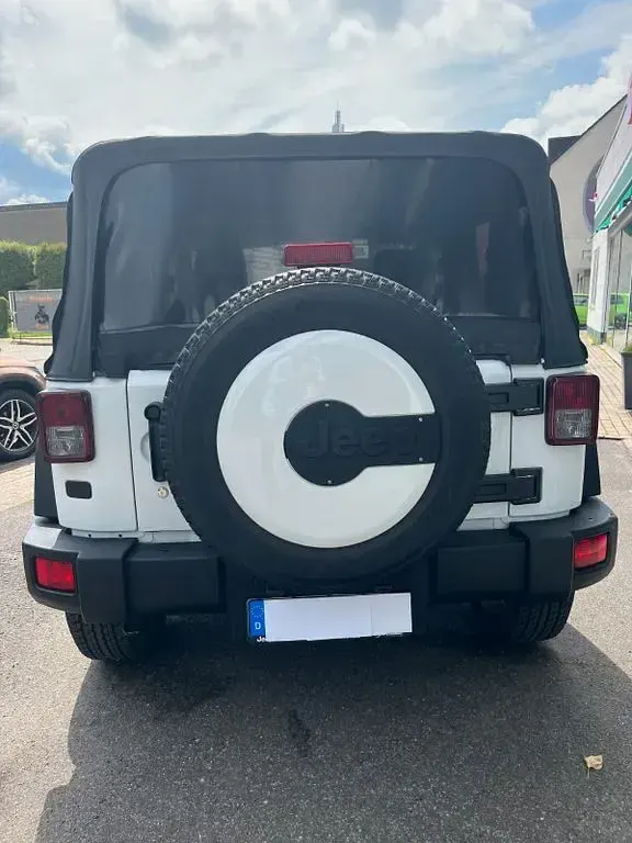 Gebraucht Jeep Wrangler Unlimited Rubicon 200 PS (147 kW) 2018 Weiß SUV