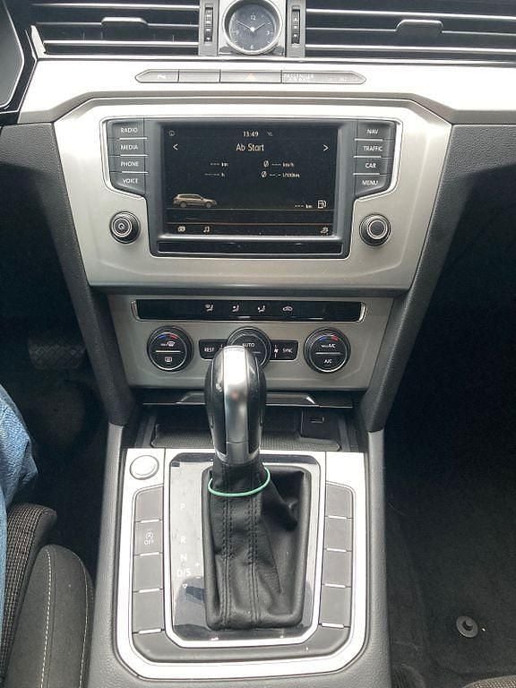 Gebraucht VW Passat Comfortline 190 PS (139 kW) 2015 Grau Limousine