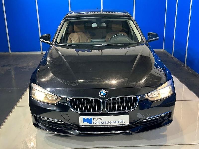 Gebraucht BMW 320 Luxury Line 184 PS (135 kW) 2014 Schwarz Limousine