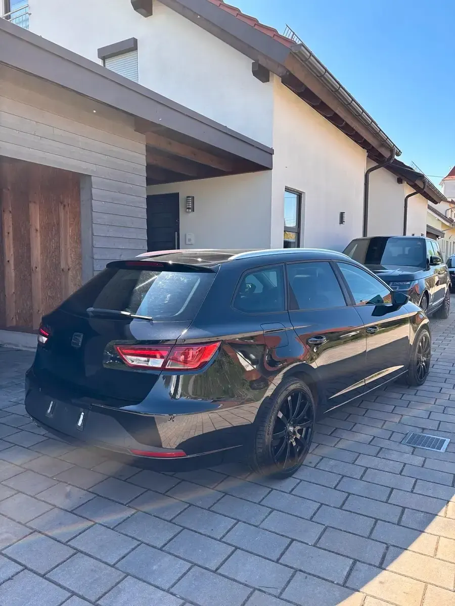 Usata Seat Leon FR 150 CV (110 kW) 2014 Nero Station wagon