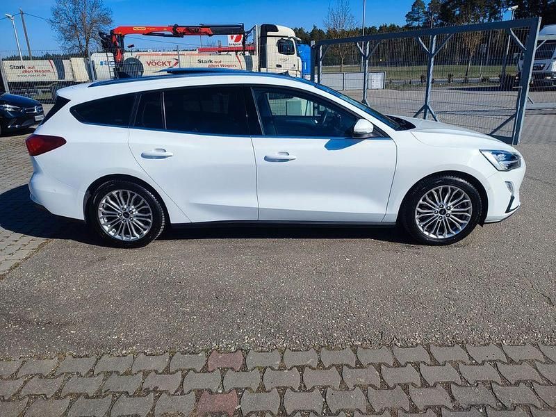 Gebraucht Ford Focus Titanium 151 PS (111 kW) 2019 Weiß Kombi
