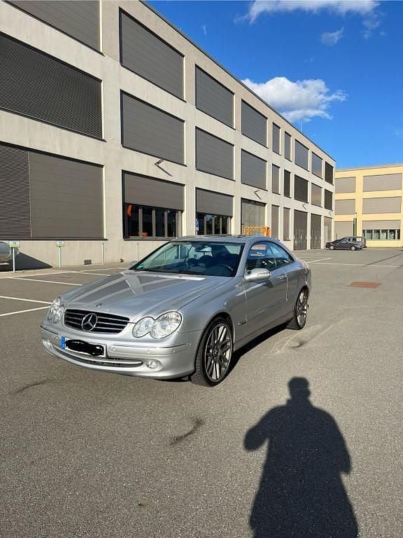 Silber Gebraucht 2006 Mercedes CLK200 Coupé | 6.800 € (Fairer Preis) - Bild 1/4