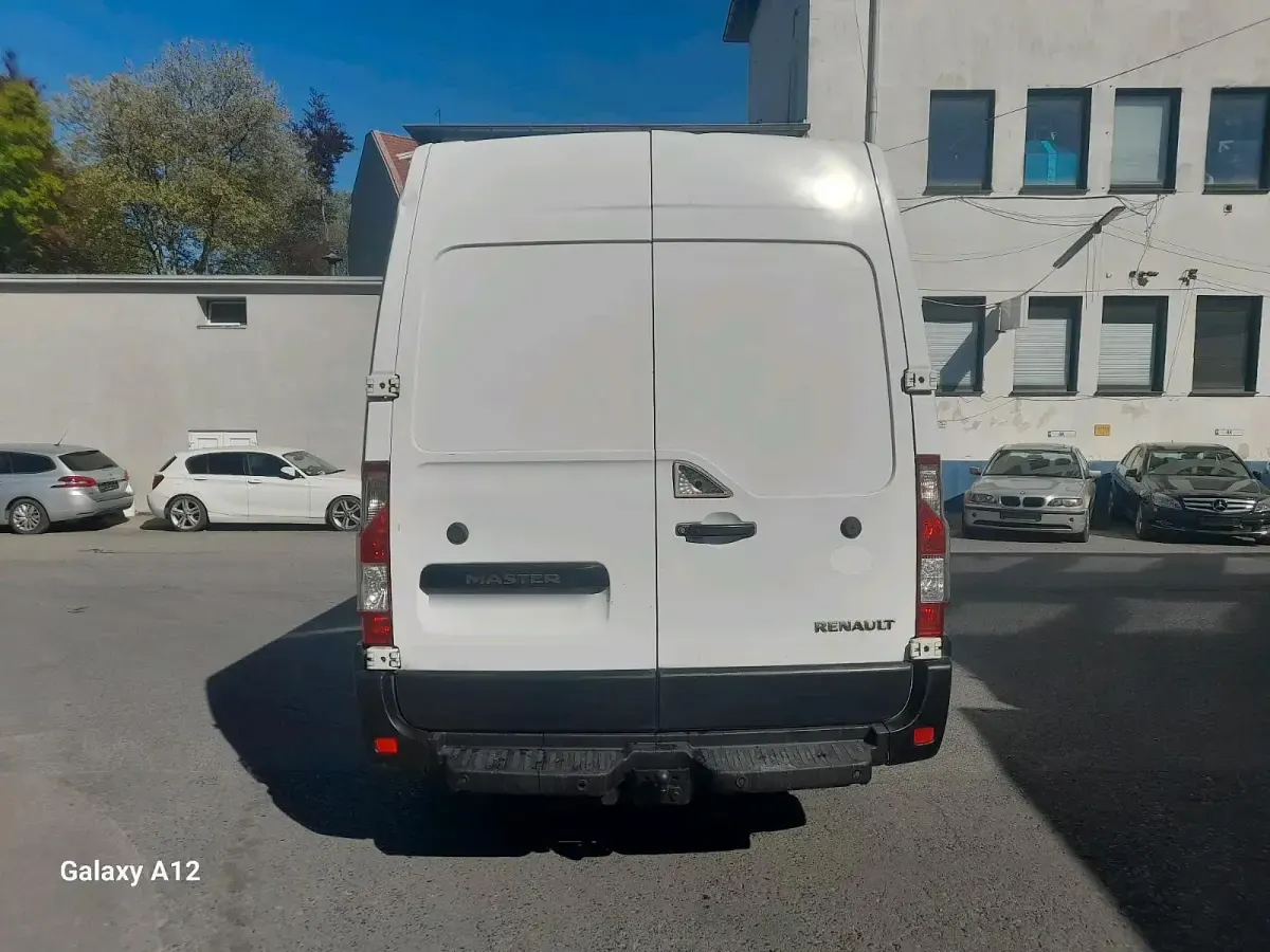 Używany Renault Master 125 KM (91 kW) 2011 Biały Pickup