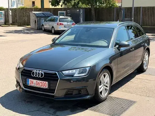 Gebraucht Audi A4 Basis 190 PS (139 kW) 2018 Grau Kombi