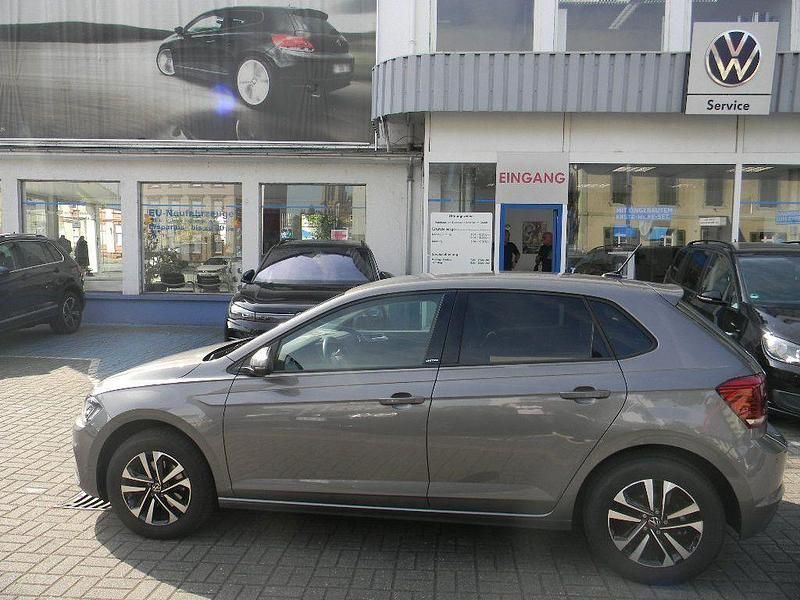 Grau Gebraucht 2021 VW Polo United Limousine | 20.698 € (Etwas zu teuer) - Bild 1/4