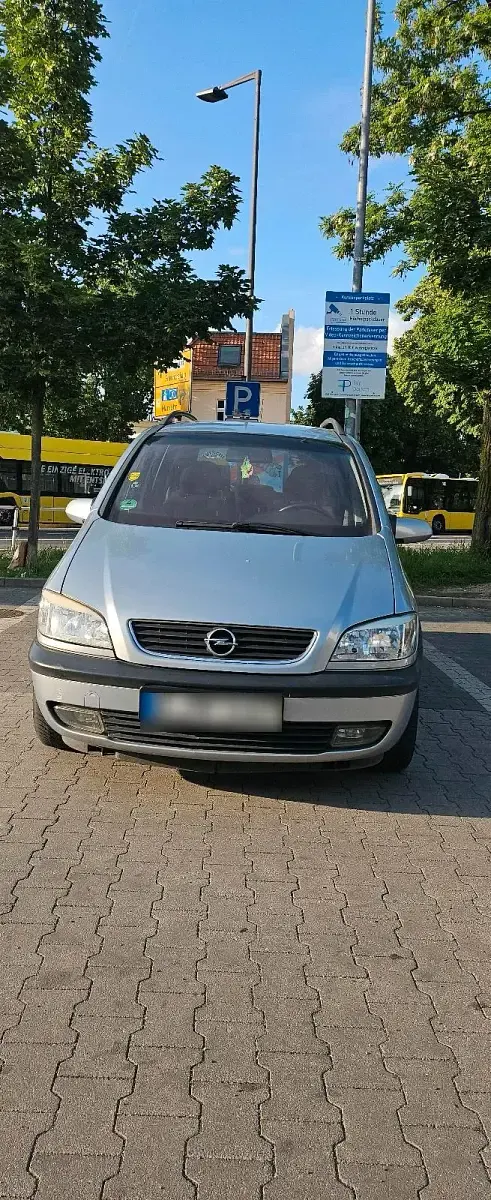 Gebraucht Opel Zafira 125 PS (91 kW) 2002 Silber Van / Kleinbus