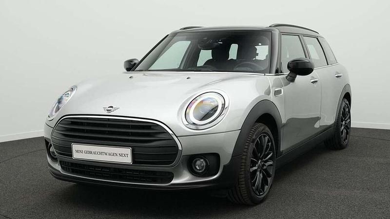 Grau Gebraucht 2024 Mini Cooper Clubman Classic Kombi | 27.614 € (Fairer Preis) - Bild 1/4