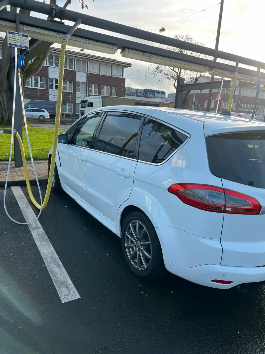 Gebraucht Ford S-MAX S 200 PS (147 kW) 2014 Weiß Van / Kleinbus