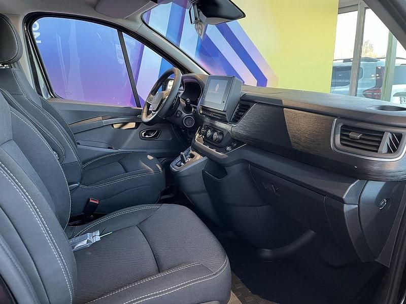 Neu Renault Trafic Evolution 150 PS (110 kW) 2026 Tenebroschwarz metallic Van / Kleinbus