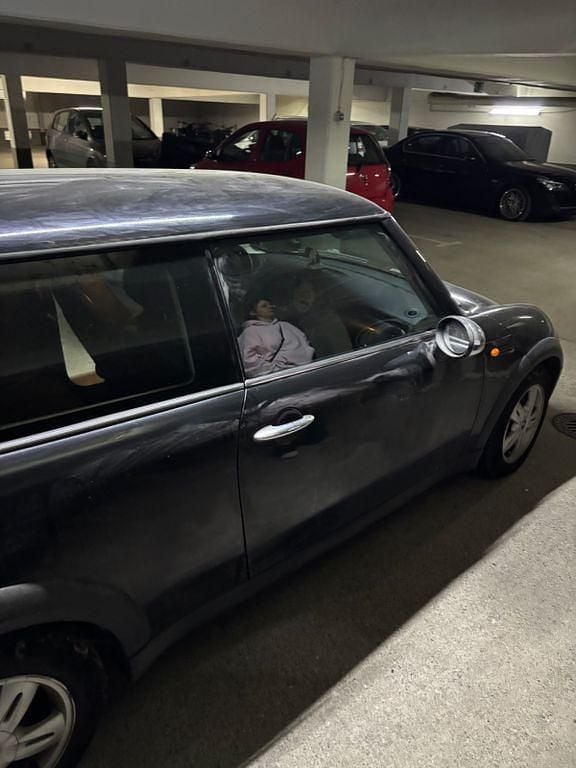 Second-hand Mini ONE 90 CP (66 kW) 2005 Negru Hatchback