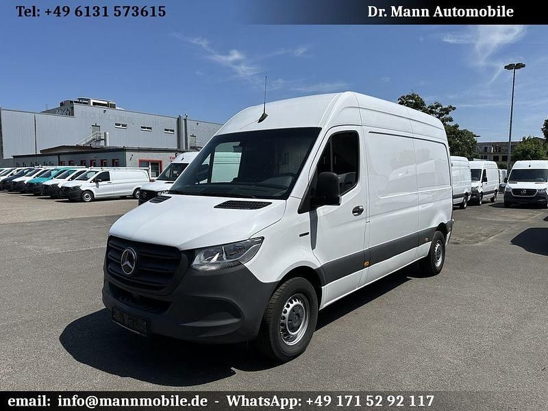 Weiß Gebraucht 2020 Mercedes E-Sprinter Van | 18.921 € (Etwas zu teuer) - Bild 1/4