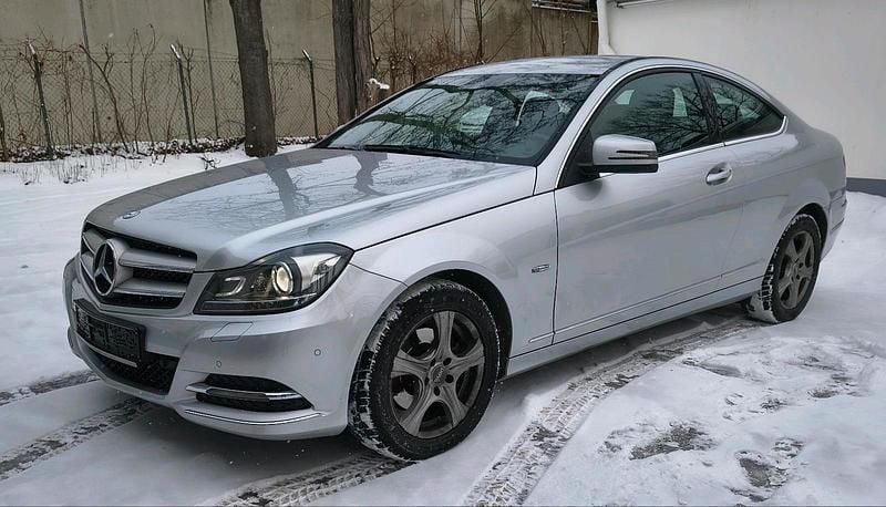 Silber Gebraucht 2012 Mercedes C250 Coupé | 9.000 € (Superpreis) - Bild 1/4