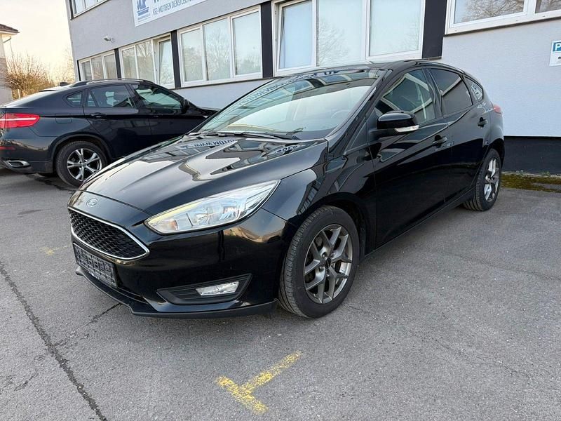 Gebraucht Ford Focus 120 PS (88 kW) 2017 Schwarz Limousine