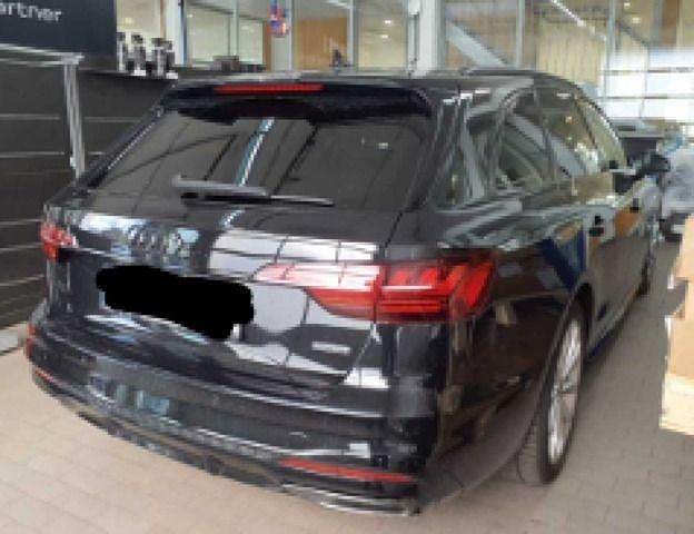 Gebraucht Audi A4 S-Line 204 PS (150 kW) 2023 Mythosschwarz metallic Kombi