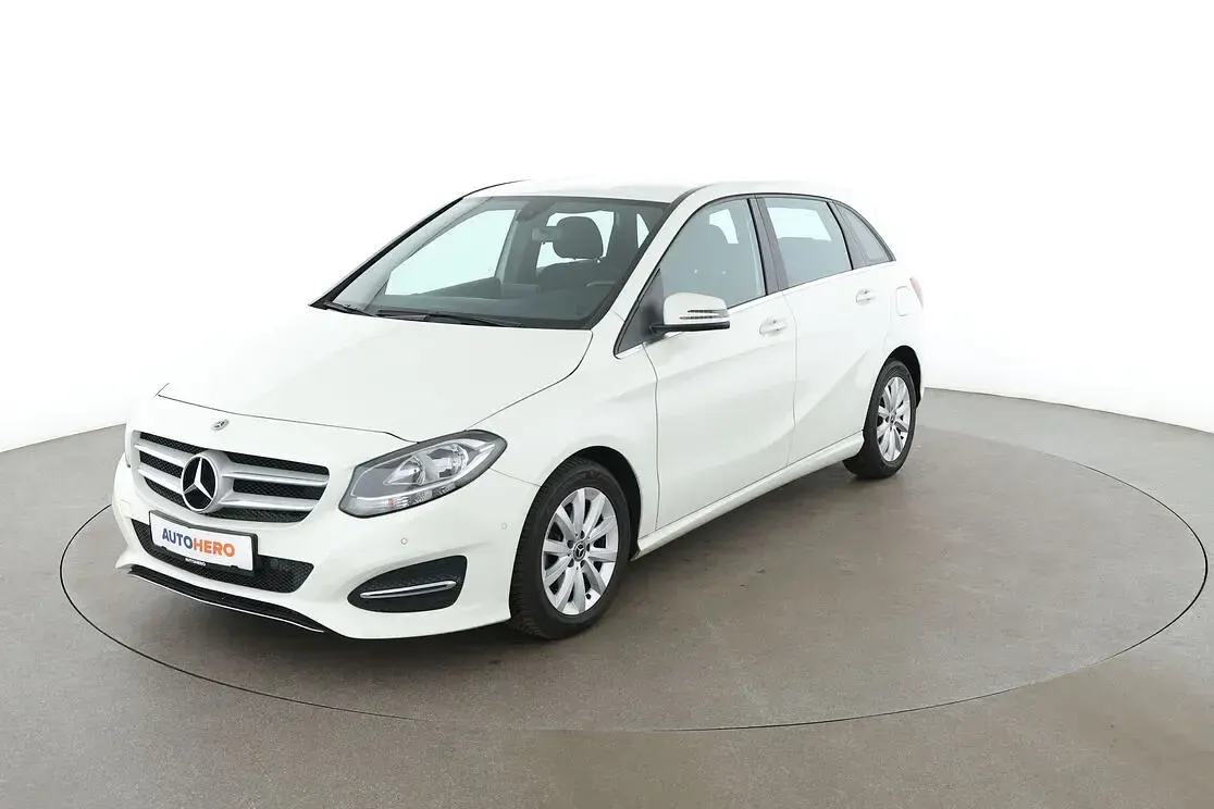 Gebraucht Mercedes B180 Style 122 PS (89 kW) 2018 Kleinwagen