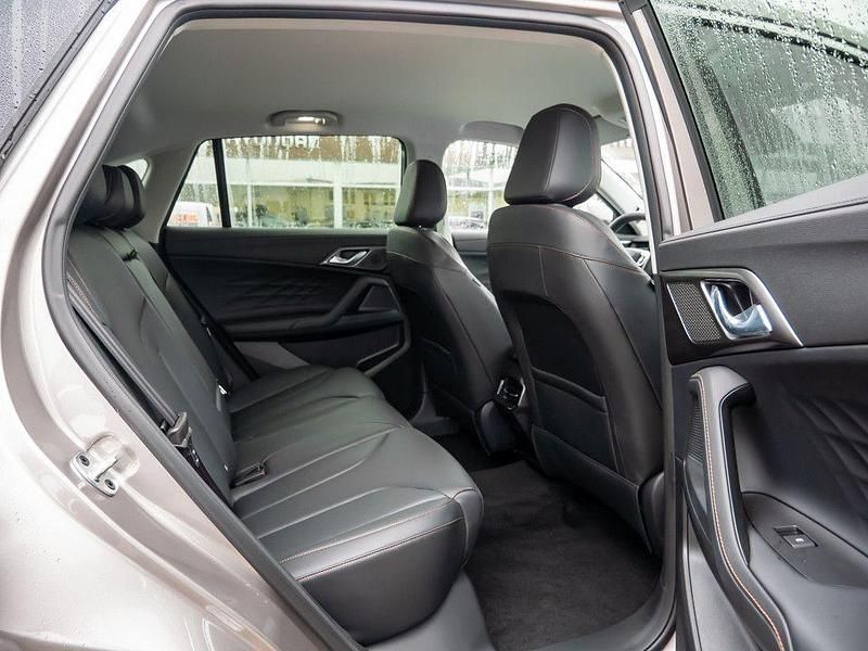 Gebraucht MG HS Luxury 272 PS (200 kW) 2025 Silber SUV