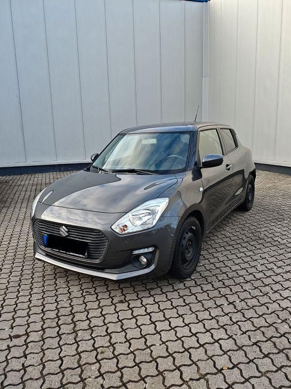 Gebraucht Suzuki Swift Comfort 111 PS (81 kW) 2017 Grau Kleinwagen