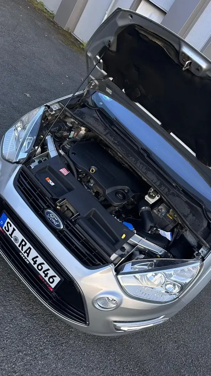 Usata Ford S-MAX 200 CV (147 kW) 2011 Argento Monovolume