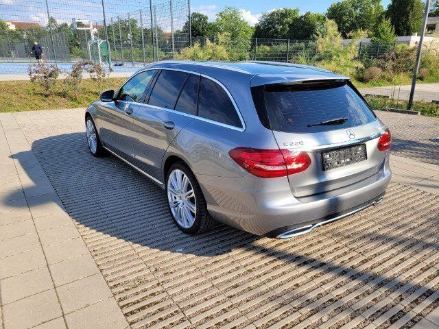 Gebraucht Mercedes C220 170 PS (125 kW) 2014 Grau metallic Kombi