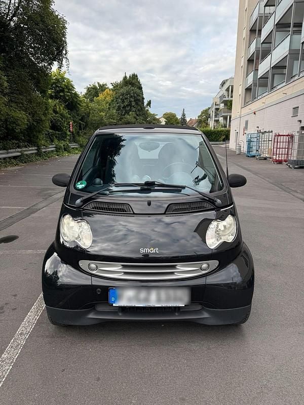 Schwarz Gebraucht 2002 Smart ForTwo Cabrio Pulse Cabrio | 2.500 € - Bild 1/4