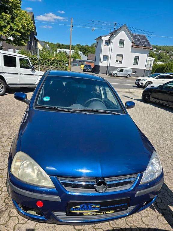 Blau Gebraucht 2004 Opel Corsa Cosmo Limousine | 1.600 € (Fairer Preis) - Bild 1/4