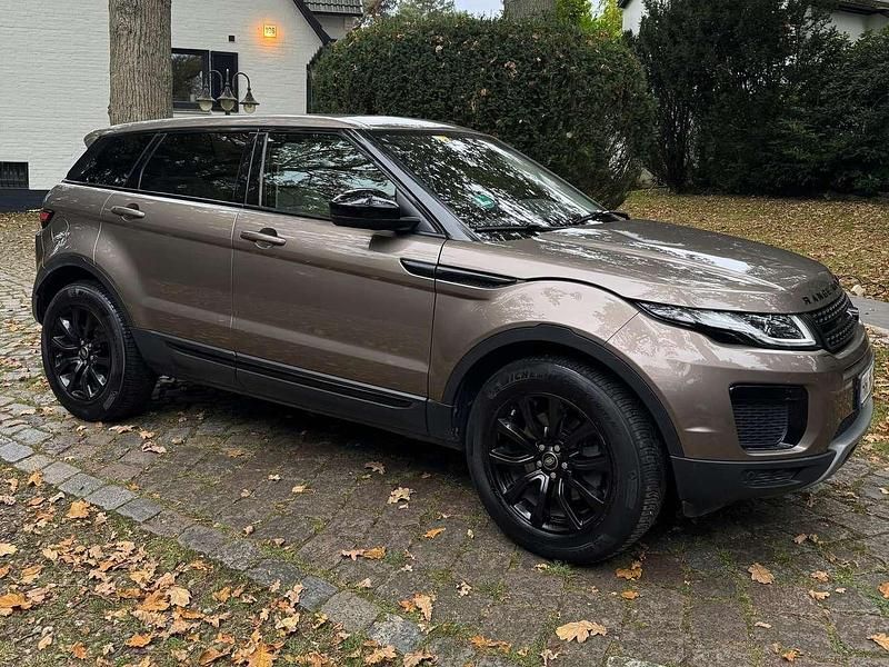 Bronze Gebraucht 2018 Land Rover Range Rover evoque SE SUV | 24.500 € - Bild 1/4