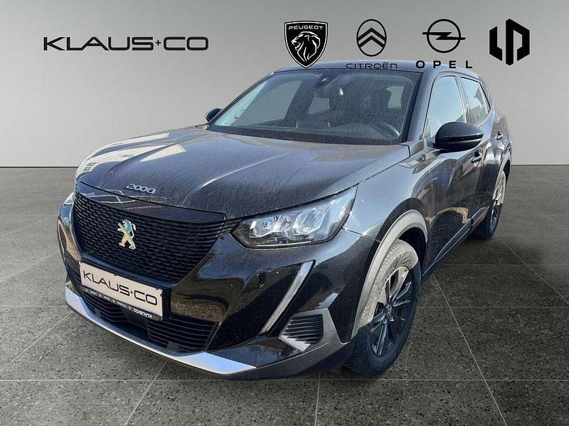 Gebraucht Peugeot e-2008 Active 100 kW (136 PS) 2021 Schwarz SUV