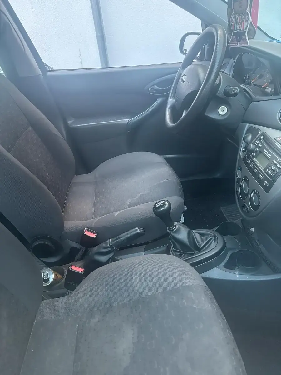 Używany Ford Focus 101 KM (74 kW) 2003 Hatchback