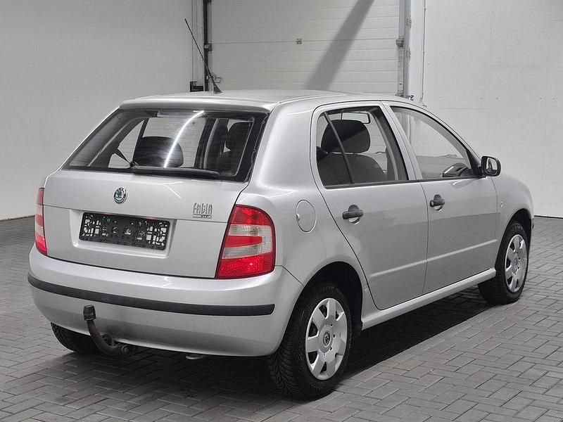 Gebraucht Skoda Fabia Classic 54 PS (39 kW) 2005 Silber Limousine