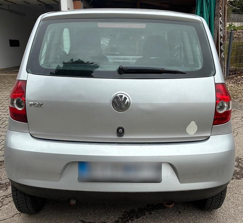 Usata VW Fox 54 CV (39 kW) 2006 Argento Utilitaria