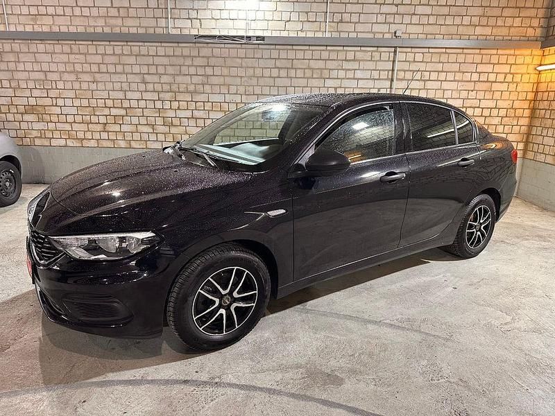 Gebraucht Fiat Tipo Pop 95 PS (69 kW) 2016 Schwarz Limousine