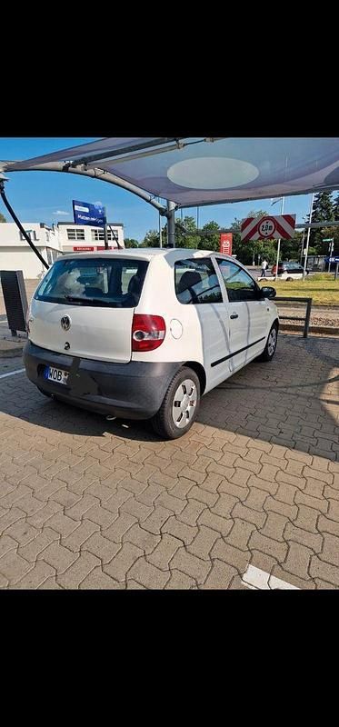 Gebraucht VW Fox 54 PS (39 kW) 2009 Weiß Kleinwagen