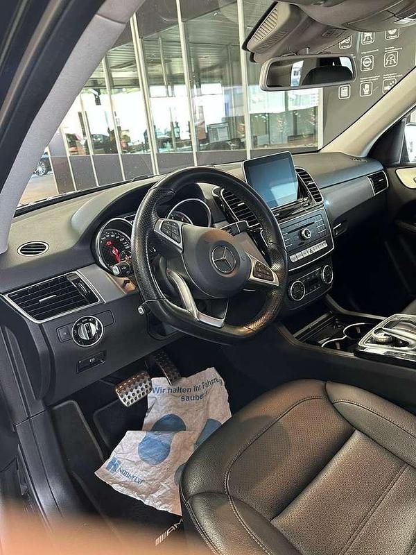 Gebraucht Mercedes GLE350 258 PS (189 kW) 2018 Schwarz SUV