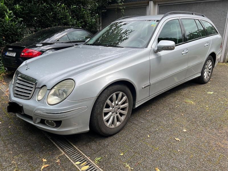 Silber Gebraucht 2007 Mercedes E350 Elegance Kombi | 2.500 € (Superpreis) - Bild 1/4