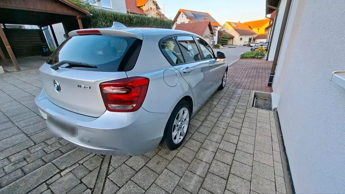 Używany BMW 116 116 KM (85 kW) 2012 Srebrny Hatchback