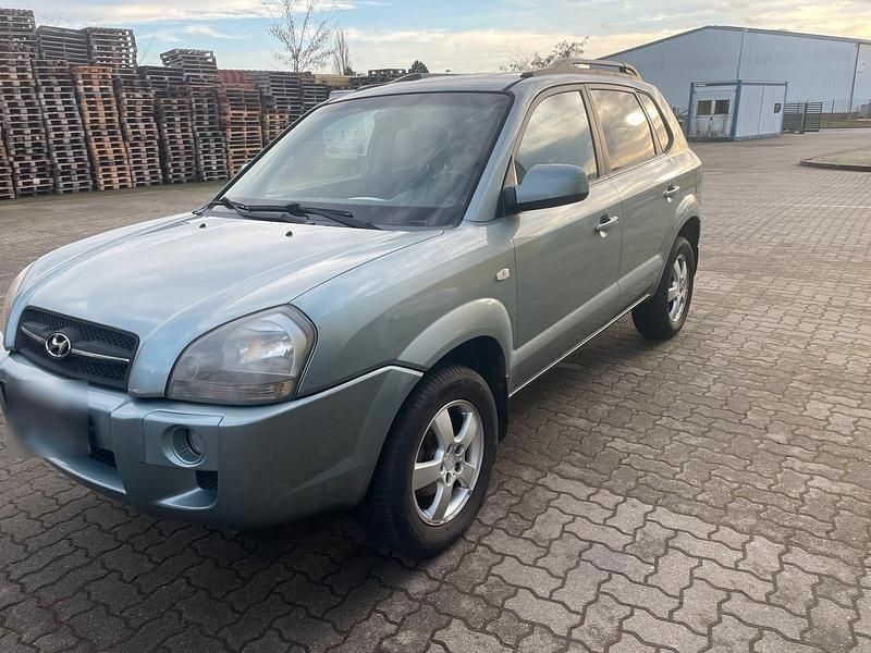 Grau Gebraucht 2007 Hyundai Tucson SUV | 1.999 € (Superpreis) - Bild 1/4