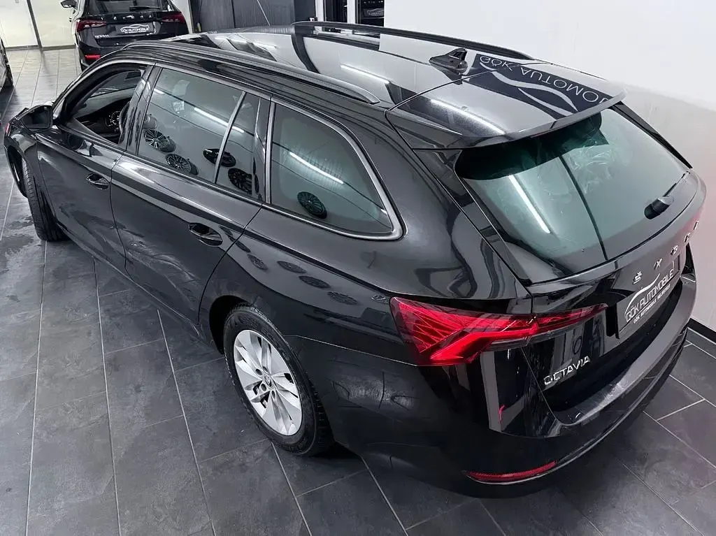 Gebraucht Skoda Octavia Ambition 150 PS (110 kW) 2022 Schwarz Kombi