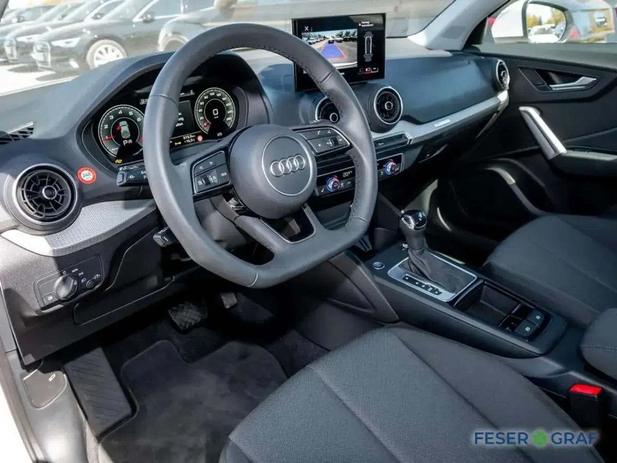Gebraucht Audi Q2 Comfort 150 PS (110 kW) 2025 Weiß SUV
