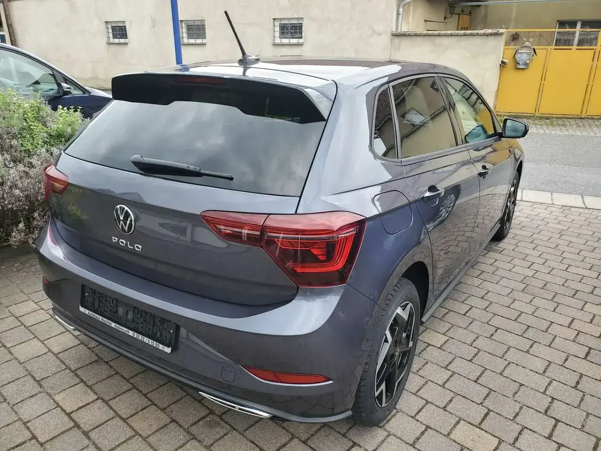 Gebraucht VW Polo R-line 95 PS (69 kW) 2025 Rauchgrau metallic Kleinwagen
