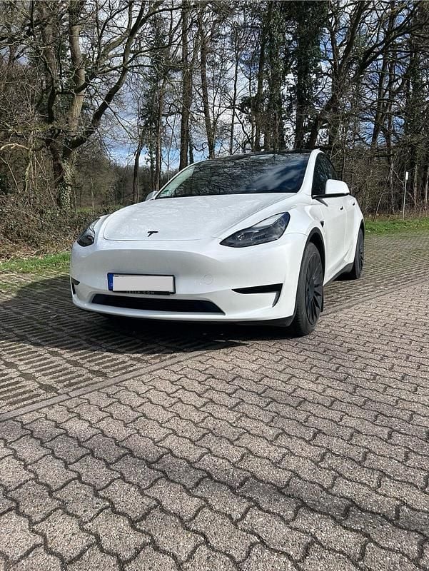 Gebraucht Tesla Model Y Standard Range 219 kW (299 PS) 2022 Weiß SUV